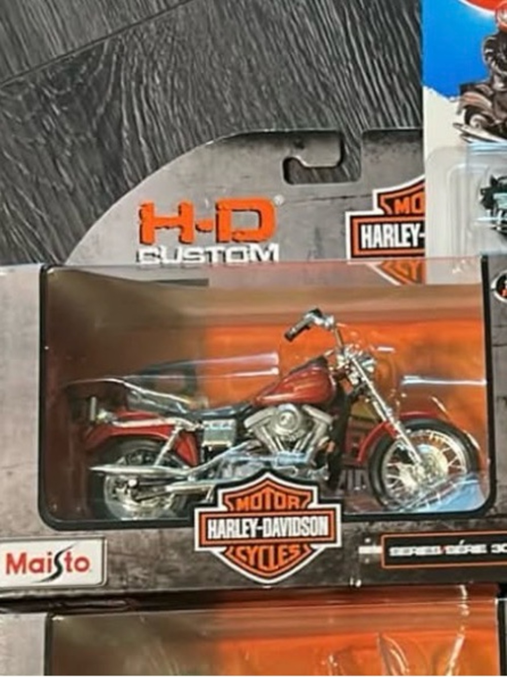Hot Wheels Harley-Davidson Fat Boy and Maisto Harley-Davidson Motorcycles Series - Picture 3 of 7